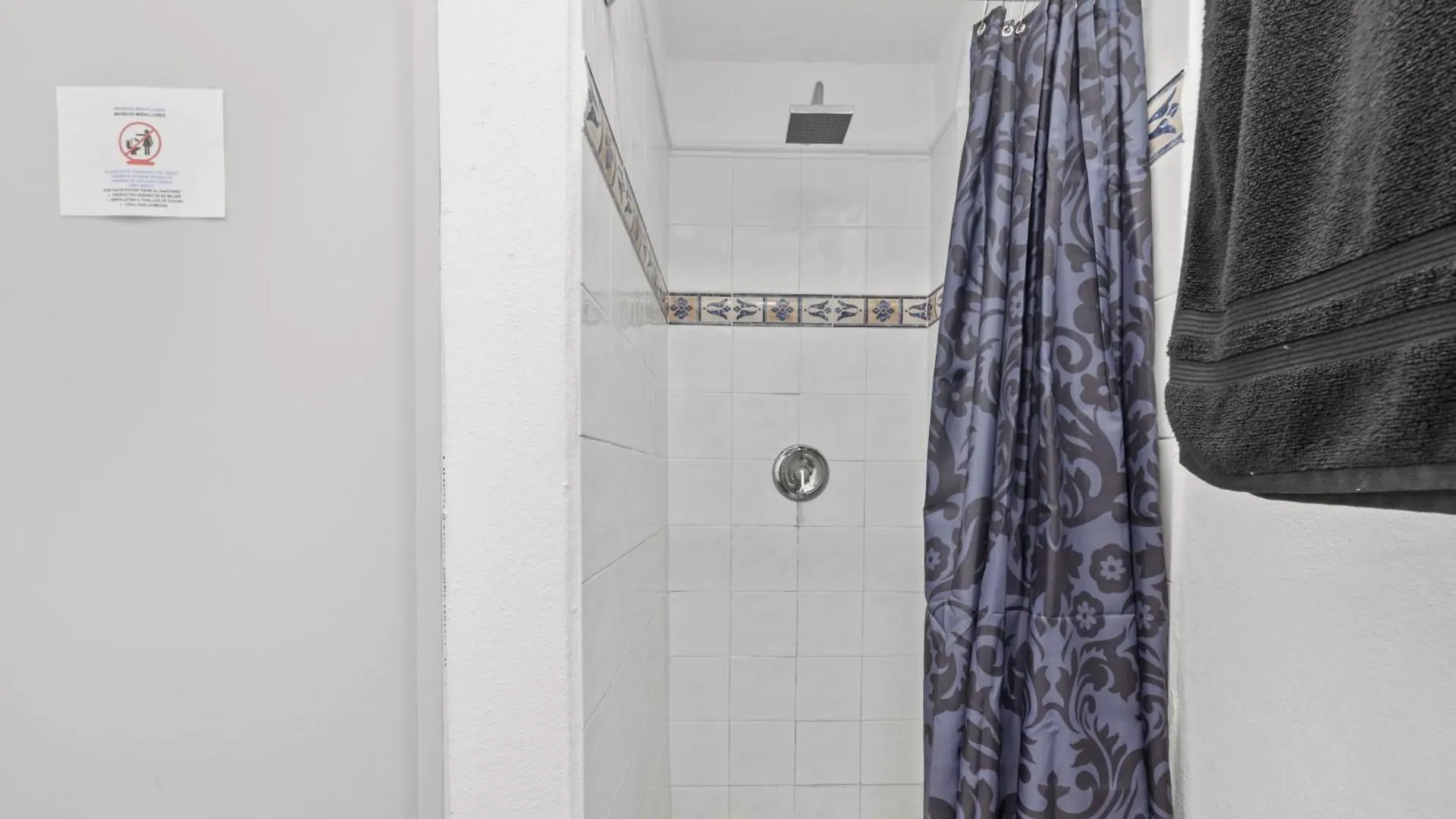 Artistic One-Bedroom Garden Apartment In Sj Mm9 سان خوان