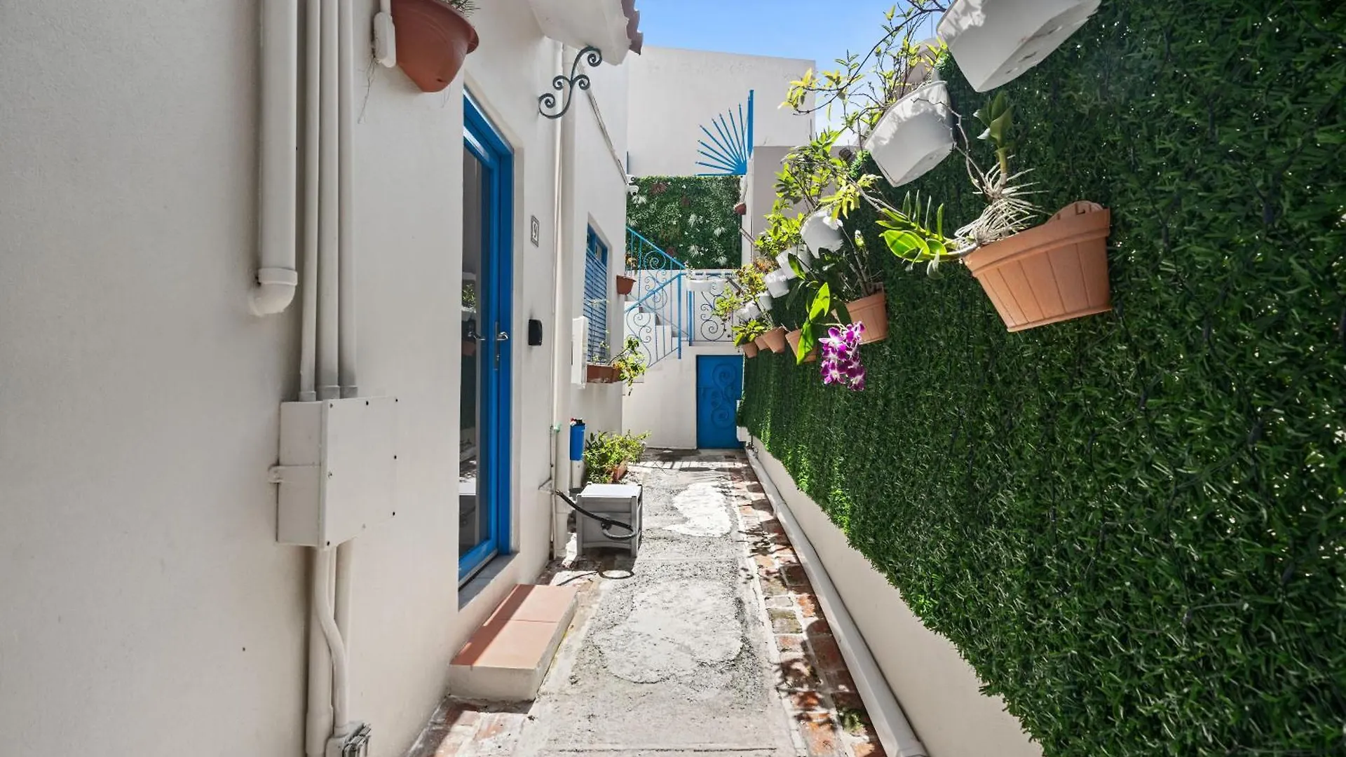 Artistic One-Bedroom Garden Apartment In Sj Mm9 سان خوان